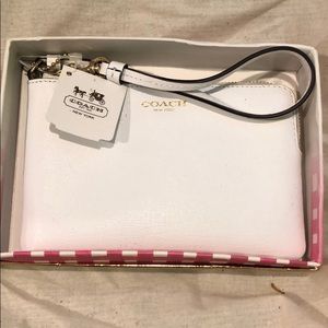 Coach Wristlet!! NWT!